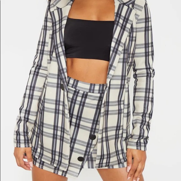 Plaid Blazer & Skirt Set - Picture 2 of 2